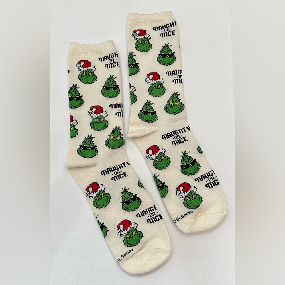 NWOT American Eagle The Grinch Crew Sock in White One Size